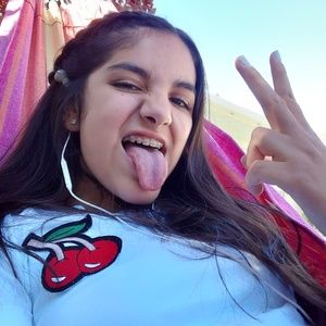 Meet your Posher, Sherry